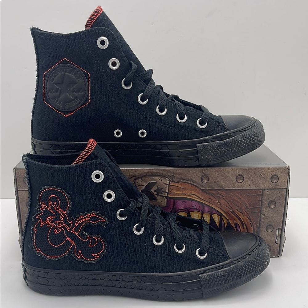 Converse WMNS Black and Red High-Top Sneakers A09886C
CTAS HI
BLACK/RED/WHITE